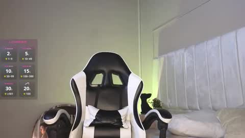 Justin  online show from 10/21/25, 02:56