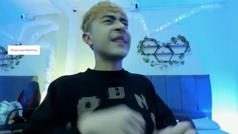 Snapshot of justinbe_ chatting on 11/07/25, 11:21 Justin online show from 11/07/25, 11:21