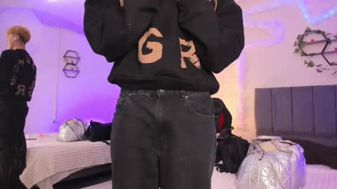 Snapshot of justinbe_ chatting on 11/13/25, 11:20 Justin online show from 11/13/25, 11:20