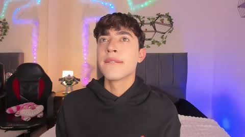 Snapshot of justinbe_ chatting on 02/07/26, 11:36 Justin online show from 02/07/26, 11:36