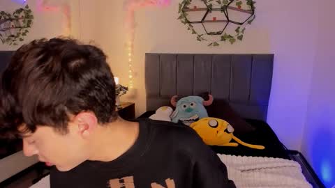 Snapshot of justinbe_ chatting on 02/12/26, 11:27 Justin online show from 02/12/26, 11:27