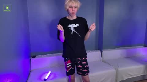 justTEEN online show from 04/10/26, 10:31
