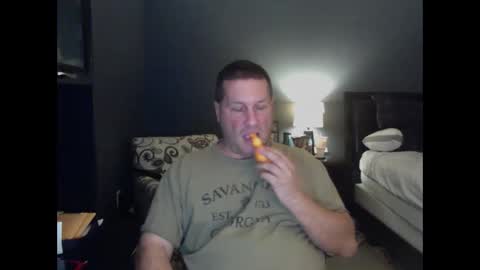 Snapshot of justincfl chatting on 02/01/26, 02:32 justincfl online show from 02/01/26, 02:32