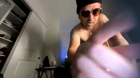 Snapshot of justindebondt202328563 chatting on 10/10/25, 10:36 justindebondt202328563 online show from 10/10/25, 10:36