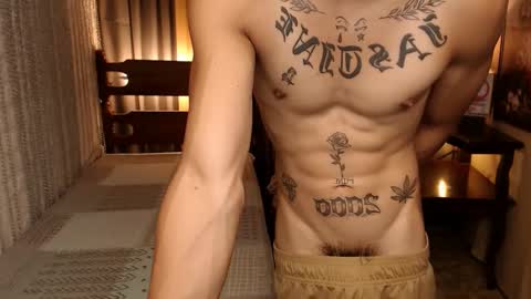 justine_hunk online show from 12/16/24, 10:56