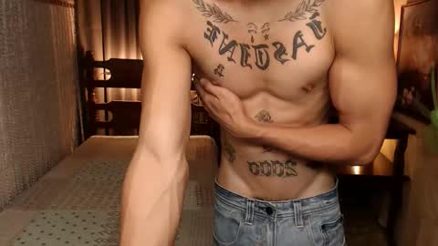 justine_hunk online show from 01/13/25, 09:52