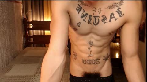 justine_hunk online show from 03/05/25, 04:24