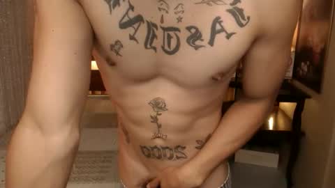 justine_hunk online show from 10/16/25, 04:57