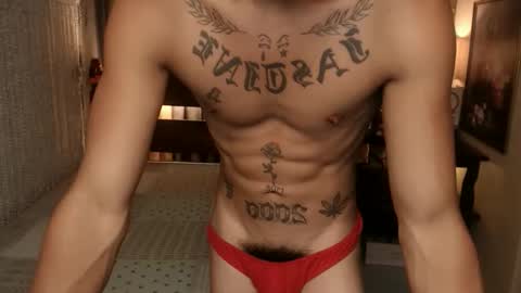 justine_hunk online show from 11/23/25, 08:47