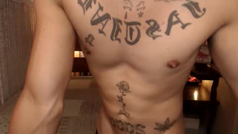 justine_hunk online show from 05/12/26, 06:21