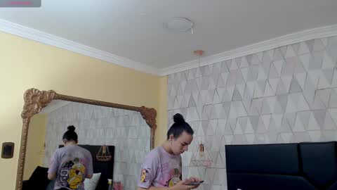 Justine online show from 03/10/25, 04:17