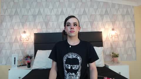 Justine online show from 09/12/25, 02:44