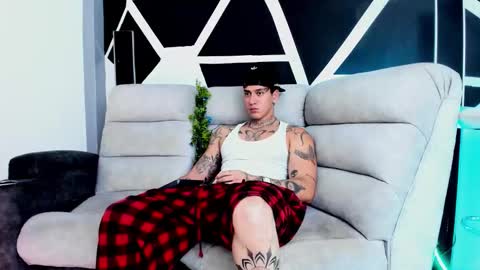 justinfuller_31 online show from 10/10/25, 07:13