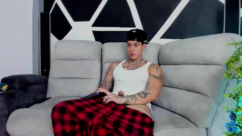 Snapshot of justinfuller_31 chatting on 11/08/25, 04:51 justinfuller_31 online show from 11/08/25, 04:51