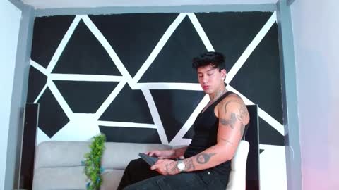 Snapshot of justinfuller_31 chatting on 11/26/25, 04:08 justinfuller_31 online show from 11/26/25, 04:08