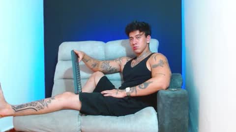 Snapshot of justinfuller_31 chatting on 12/22/25, 03:36 justinfuller_31 online show from 12/22/25, 03:36