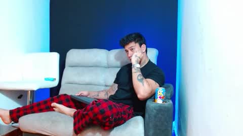 Snapshot of justinfuller_31 chatting on 02/15/26, 10:17 justinfuller_31 online show from 02/15/26, 10:17