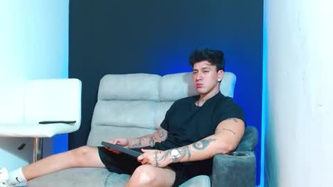 Snapshot of justinfuller_31 chatting on 03/09/26, 12:03 justinfuller_31 online show from 03/09/26, 12:03