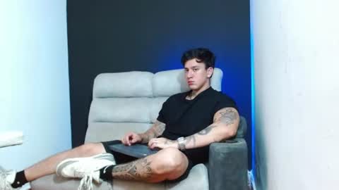 Snapshot of justinfuller_31 chatting on 06/24/26, 09:14 justinfuller_31 online show from 06/24/26, 09:14