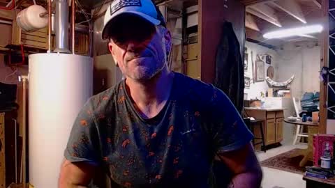 Snapshot of justinmoore1987 chatting on 06/09/26, 06:25 justinmoore1987 online show from 06/09/26, 06:25