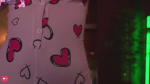 Snapshot of justinnejade chatting on 12/10/24, 06:22 Justy online show from 12/10/24, 06:22