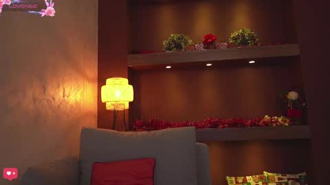 Snapshot of justinnejade chatting on 12/16/24, 12:38 Justy online show from 12/16/24, 12:38