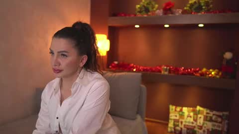 Snapshot of justinnejade chatting on 12/29/24, 01:17 Justy online show from 12/29/24, 01:17