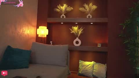 Snapshot of justinnejade chatting on 01/04/25, 09:54 Justy online show from 01/04/25, 09:54