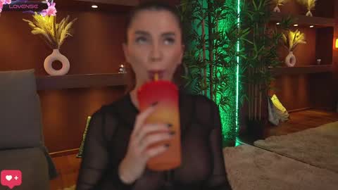 Snapshot of justinnejade chatting on 01/09/25, 02:29 Justy online show from 01/09/25, 02:29