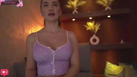 Snapshot of justinnejade chatting on 01/13/25, 06:27 Justy online show from 01/13/25, 06:27