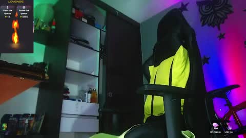 Snapshot of justinsc chatting on 05/23/26, 12:27 Justinsc online show from 05/23/26, 12:27
