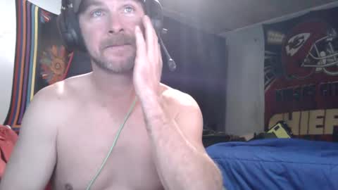 Snapshot of justinwam chatting on 01/03/25, 06:55 new here lets have fun online show from 01/03/25, 06:55