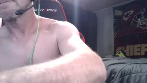 Snapshot of justinwam chatting on 03/09/25, 07:56 new here lets have fun online show from 03/09/25, 07:56