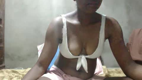 Justlhot online show from 02/11/26, 08:41