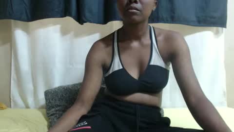 Snapshot of justlhot chatting on 04/27/26, 04:32 Justlhot online show from 04/27/26, 04:32