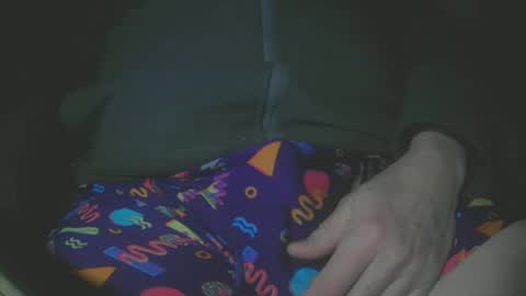 Snapshot of justme39057 chatting on 12/04/24, 05:11 Justme39057 online show from 12/04/24, 05:11