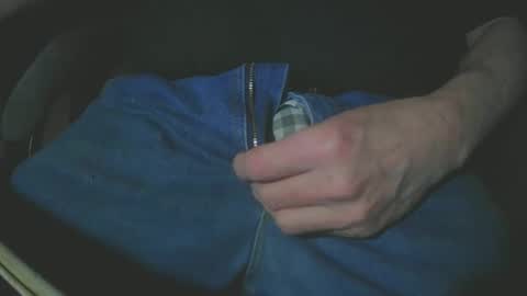 Snapshot of justme39057 chatting on 12/08/24, 07:43 Justme39057 online show from 12/08/24, 07:43