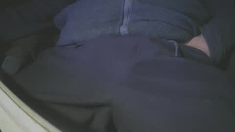 Snapshot of justme39057 chatting on 12/19/24, 05:08 Justme39057 online show from 12/19/24, 05:08