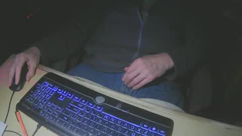 Snapshot of justme39057 chatting on 01/01/25, 06:59 Justme39057 online show from 01/01/25, 06:59