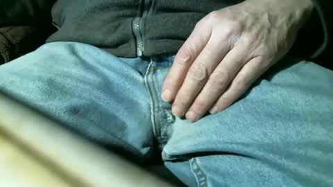 Snapshot of justme39057 chatting on 01/21/25, 07:28 Justme39057 online show from 01/21/25, 07:28