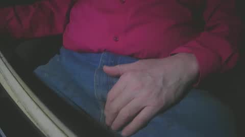 Snapshot of justme39057 chatting on 02/25/25, 06:42 Justme39057 online show from 02/25/25, 06:42