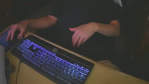 Snapshot of justme39057 chatting on 03/05/25, 04:46 Justme39057 online show from 03/05/25, 04:46