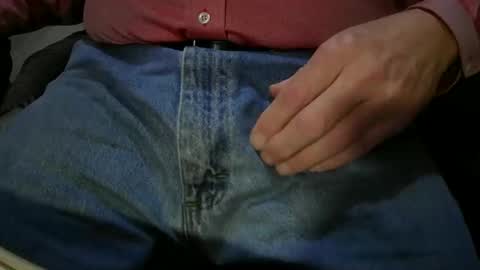 Snapshot of justme39057 chatting on 10/01/25, 07:42 Justme39057 online show from 10/01/25, 07:42