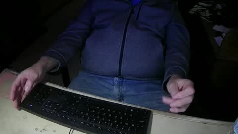 Snapshot of justme39057 chatting on 10/06/25, 07:22 Justme39057 online show from 10/06/25, 07:22