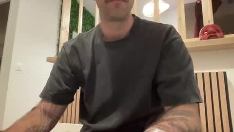 justmeandyou00 online show from 02/27/25, 05:47