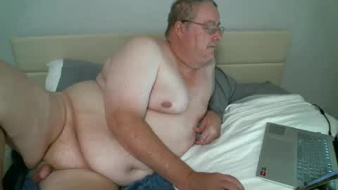 justmedm64 online show from 10/21/25, 04:13