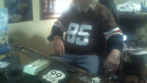 justmeohio online show from 10/26/25, 02:45