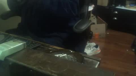 justmeohio online show from 12/17/25, 02:50