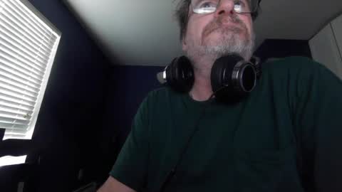 Snapshot of justmetool chatting on 06/20/26, 10:01 Tool online show from 06/20/26, 10:01