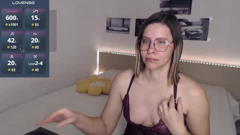 Julie online show from 12/12/24, 04:59